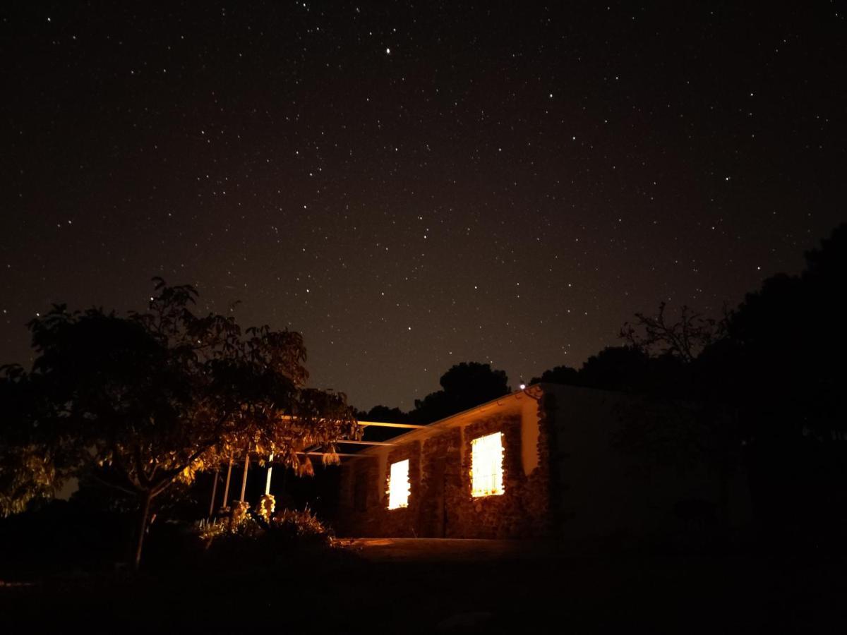 Esencia Lodge - Luxurious Off-Grid Cabin Retreat Almunecar Exterior photo